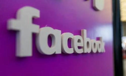 TokenPocket 是一个多链数字钱包，旨在为用户提供安全、便捷的数字货币管理和区块链应用体验。它支持多种区块链，如以太坊（Ethereum）、波场（TRON）、EOS、Binance Smart Chain（币安智能链）等。用户可以通过 TokenPocket 轻松管理其加密资产，进行数字货币的存储、转账、交易，并参与去中心化金融（DeFi）和非同质化代币（NFT）等区块链应用。

通过 TokenPocket，用户可以：

1. **安全存储数字资产**：TokenPocket 提供了高安全性的私钥管理机制，用户的资产安全性得到了有效保障。
2. **多链支持**：支持多种区块链资产管理，用户可以在一个钱包内管理不同链上的多种加密货币。
3. **便捷的去中心化交易**：用户可以直接在钱包内进行 DeFi 交易，无需额外的中心化交易所。
4. **直观的用户界面**：TokenPocket 提供了友好的用户界面，使得新手用户也能快速上手。

总的来说，TokenPocket 是一个功能强大且易用的数字钱包，适合希望在多种区块链上进行操作的用户。